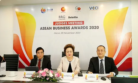 Hội đồng giám khảo ABA 2020 công tâm lựa chọn những doanh nghiệp xuất sắc nhất đoạt giải ABA 2020 