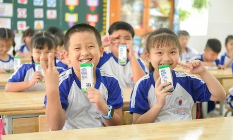 Niềm vui uống sữa học đường an toàn tại TP.HCM