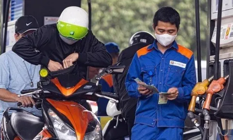 Giá xăng, dầu đồng loạt tăng