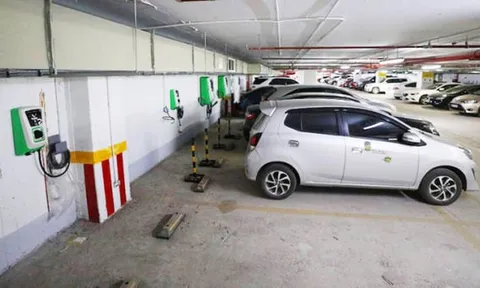 Bộ Xây dựng đề xuất chung cư xây mới bắt buộc có chỗ để xe điện