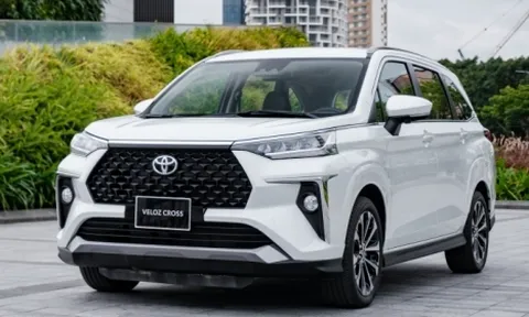Việt Nam triiệu hồi loạt xe Toyota Veloz do lỗi đồng hồ táp lô