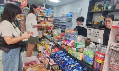 Cha mẹ, vợ chồng, con, anh chị em có thể làm kế toán cho hộ kinh doanh