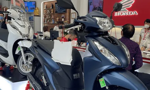 Sau cơn sốt giá, Honda Vision bất ngờ thủng đáy tại đại lý