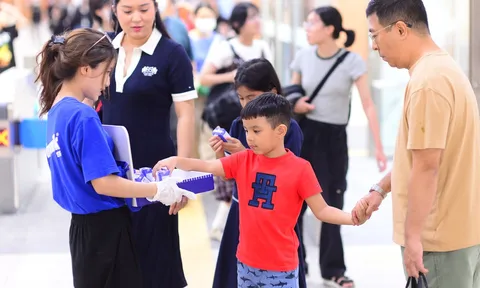 Vinamilk phục vụ miễn phí sản phẩm cho người dân check-in tại các ga metro Bến Thành – Suối Tiên