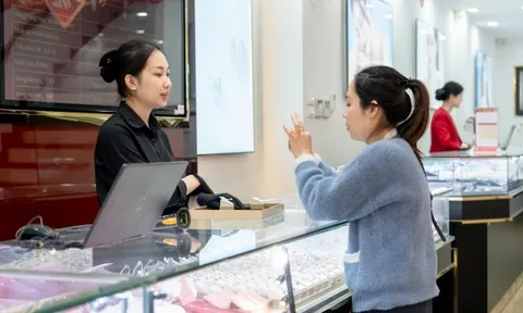 Giá vàng hôm nay 12/1: Vàng miếng SJC neo ở mức 159,8 triệu/lượng