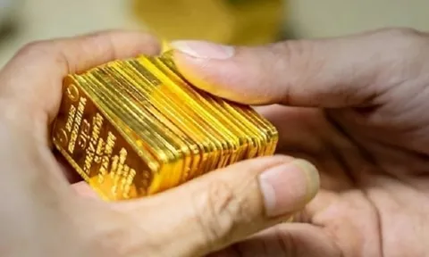 Giá vàng tăng mạnh ngày cuối tuần