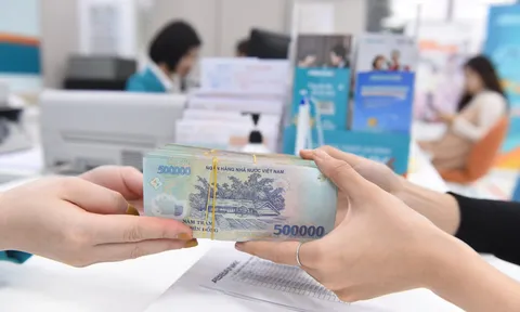 Tin ngân hàng nổi bật tuần qua: Dư nợ tín dụng vượt tiền gửi sau 10 năm, ngân hàng rục rịch báo lãi