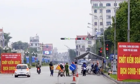 Bắc Giang bỏ chốt kiểm soát COVID-19, tạo điều kiện với người về quê ăn Tết