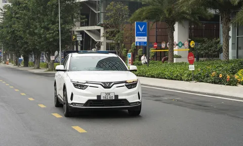 Xuống tiền VinFast VF 8 dịp giáp Tết: Nhận quà lớn, tiết kiệm cả trăm triệu đồng