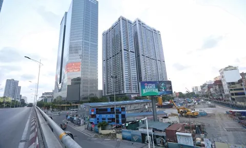 CapitaLand hoàn tất chuyển nhượng tòa Capital Place 751 triệu USD cho Viva Land