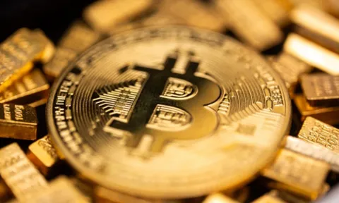 Tiền số lao dốc, Bitcoin mất mốc 88.000 USD, XRP tiếp tục rơi