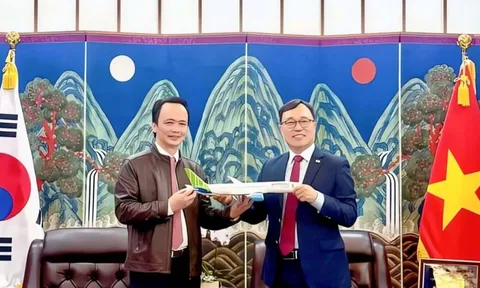 Ông Trịnh Văn Quyết tái xuất, cổ phiếu hệ sinh thái FLC giờ ra sao?
