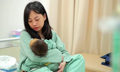 Kỳ tích ghép gan cho bé gái gần 1 tuổi, cân nặng chỉ 5,3 kg tại Vinmec Times City