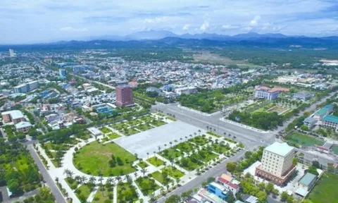 Chủ tịch tỉnh Quảng Nam đề nghị tạm dừng đấu thầu các dự án bất động sản mới