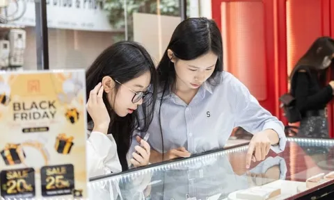 Giá vàng hôm nay 30/1: 'Rơi tự do', vàng miếng thủng mốc 190 triệu/lượng