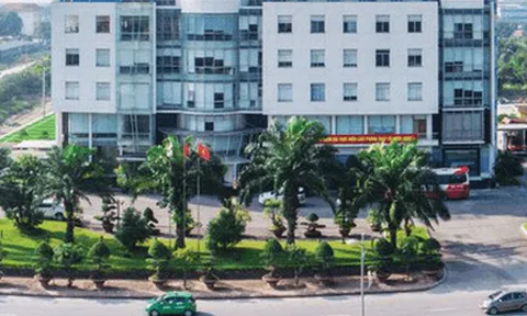 Kinh Bắc lần đầu tiên có doanh thu âm vẫn tạm ứng tiền tỷ cho dàn lãnh đạo KBC