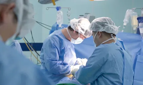 Vinmec phẫu thuật tạo hình hộp sọ thành công cho bệnh nhi 10 tháng tuổi mắc dị tật hiếm gặp