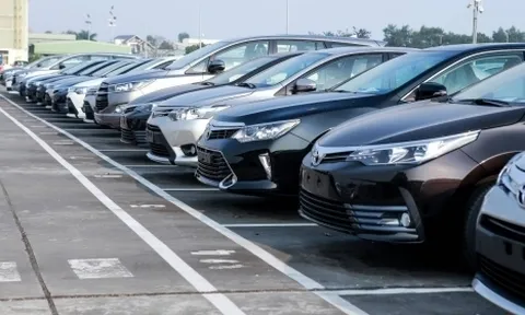 Giá ô tô giảm mạnh với nhiều ưu đãi đầu năm 2023