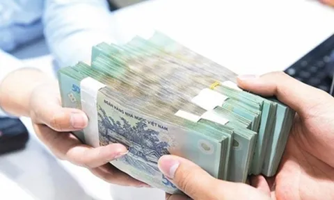 Sau Tết, lãi suất tiết kiệm lên mạnh, lãi vay lần lượt điều chỉnh tăng