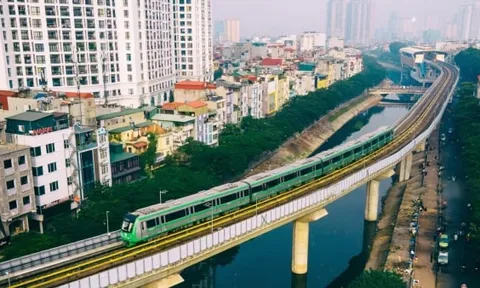 Tàu điện Cát Linh - Hà Đông phục vụ xuyên Tết Nguyên đán Giáp Thìn