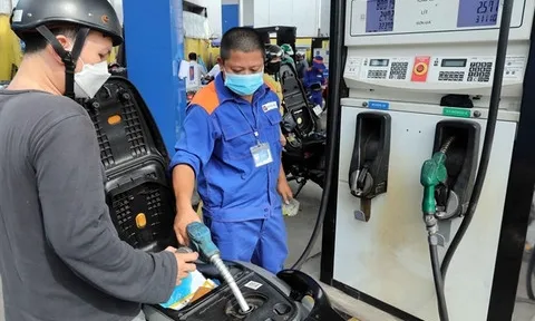 Dự kiến giá xăng dầu tăng nhẹ trong chiều nay