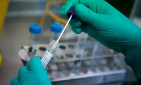 Công ty Đức Minh nhập bộ test Covid giá từ 96.000 - 150.000 đồng, bán giá gấp 3