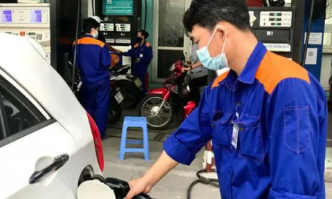 Giá xăng, dầu đồng loạt tăng trở lại