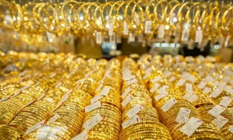 Giá vàng thế giới và trong nước đồng loạt giảm