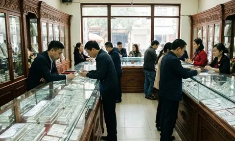 Giá bạc hôm nay 15/2: Trong nước đi ngang, thế giới điều chỉnh nhẹ
