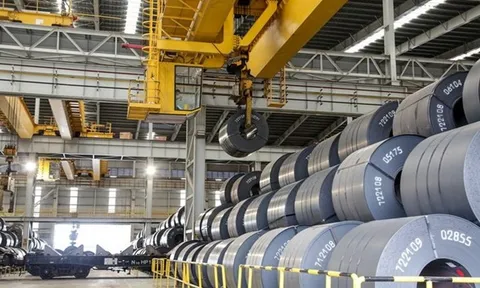 Sếp lớn Hòa Phát muốn bán ra 1 triệu cổ phiếu HPG