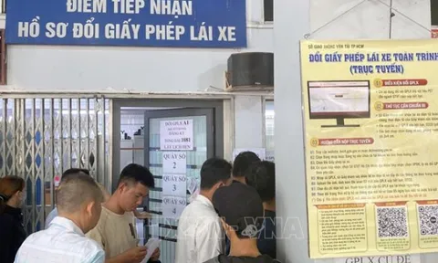 Người dân có thể tới công an xã, phường để cấp đổi giấy phép lái xe