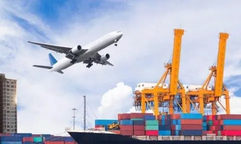 Việt Nam nhập siêu 1,15 tỷ USD hàng hóa từ Singapore