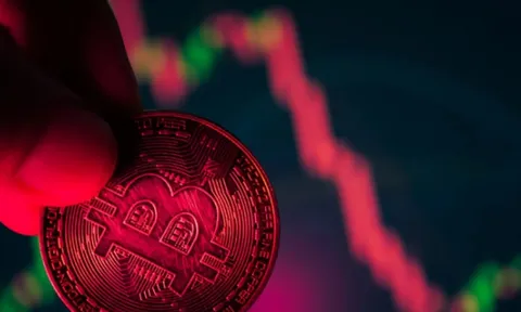 Giá Bitcoin bất ngờ lao dốc mạnh