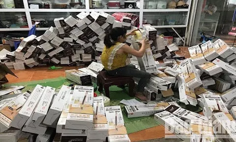 Người bán hàng online nợ thuế có thể bị cấm xuất cảnh