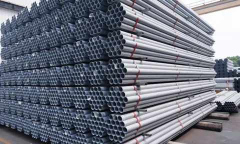Thép mạ Trung Quốc tràn vào Việt Nam, DN cầu cứu Bộ Công Thương