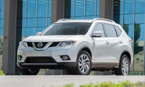 Nissan Rogue và Rogue Sport bị triệu hồi để sửa lỗi khóa gập