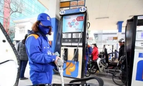 Doanh nghiệp bán lẻ xăng dầu muốn có quy định chiết khấu 5-6% giá bán