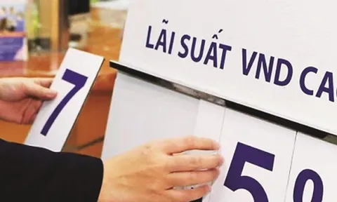 Lãi suất huy động giảm, nên chọn gửi tiền vào ngân hàng nào?