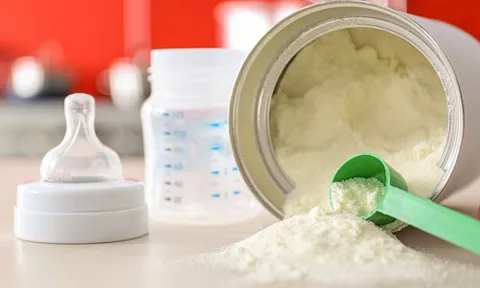 Mỹ công bố phát hiện thạch tín và chì trong sữa cho trẻ em, Abbott và Mead Johnson phản ứng