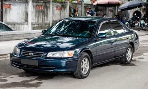 Bộ Công thương rao bán hàng loạt ô tô Toyota Camry, Altis, Innova