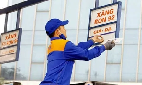 Giá xăng dầu trong nước được dự báo tiếp tục giảm trong ngày 14/3