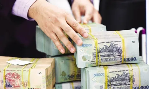 Lãi suất liên ngân hàng tăng mạnh sau động thái hút ròng của NHNN