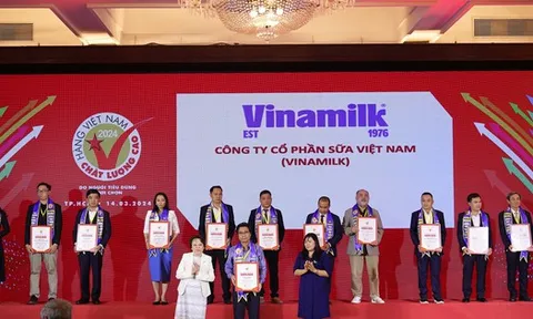 Vinamilk 28 năm liên tiếp giữ danh hiệu Hàng Việt Nam Chất lượng cao