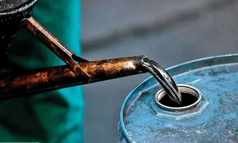 Giá xăng dầu hôm nay ngày 18/3: Lao vút lên đỉnh