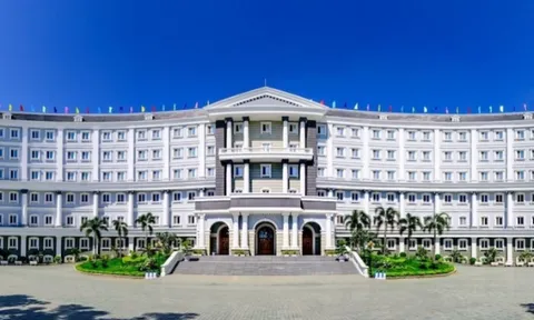 Trường Quốc tế Mỹ vỡ nợ: Đóng phí hơn 700 triệu/năm, học sinh nguy cơ 'thất học'