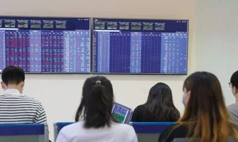 Tâm lý thận trọng bao trùm, VN-Index giảm hơn 2 điểm