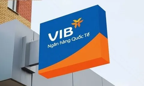 Người nhà lãnh đạo VIB năm nay lại vung tay mua lượng lớn cổ phiếu
