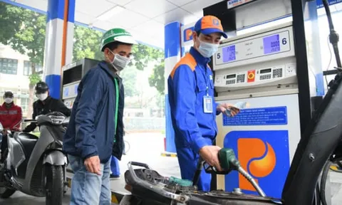 Bộ Tài chính đề xuất giảm 50% thuế bảo vệ môi trường với xăng dầu