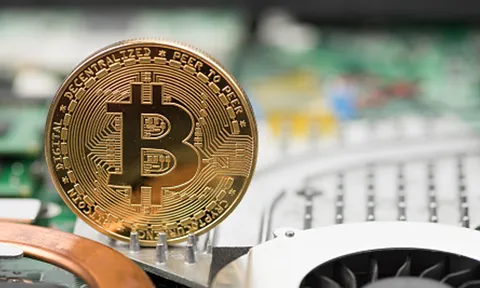 Bitcoin dao động quanh mức 71.000 USD khi các nhà phân tích cho rằng đồng tiền này 'có vẻ đã chạm đáy'