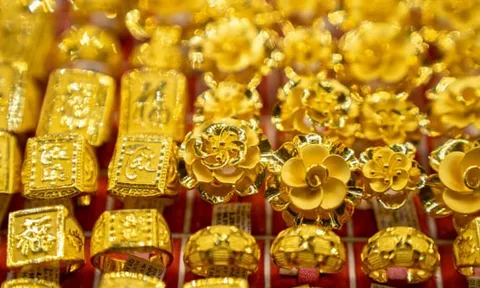 Giá vàng đồng loạt vọt tăng mạnh
